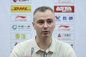 广东主帅:上海打得很有侵略性&对抗强度很高 他们配得上这场胜利